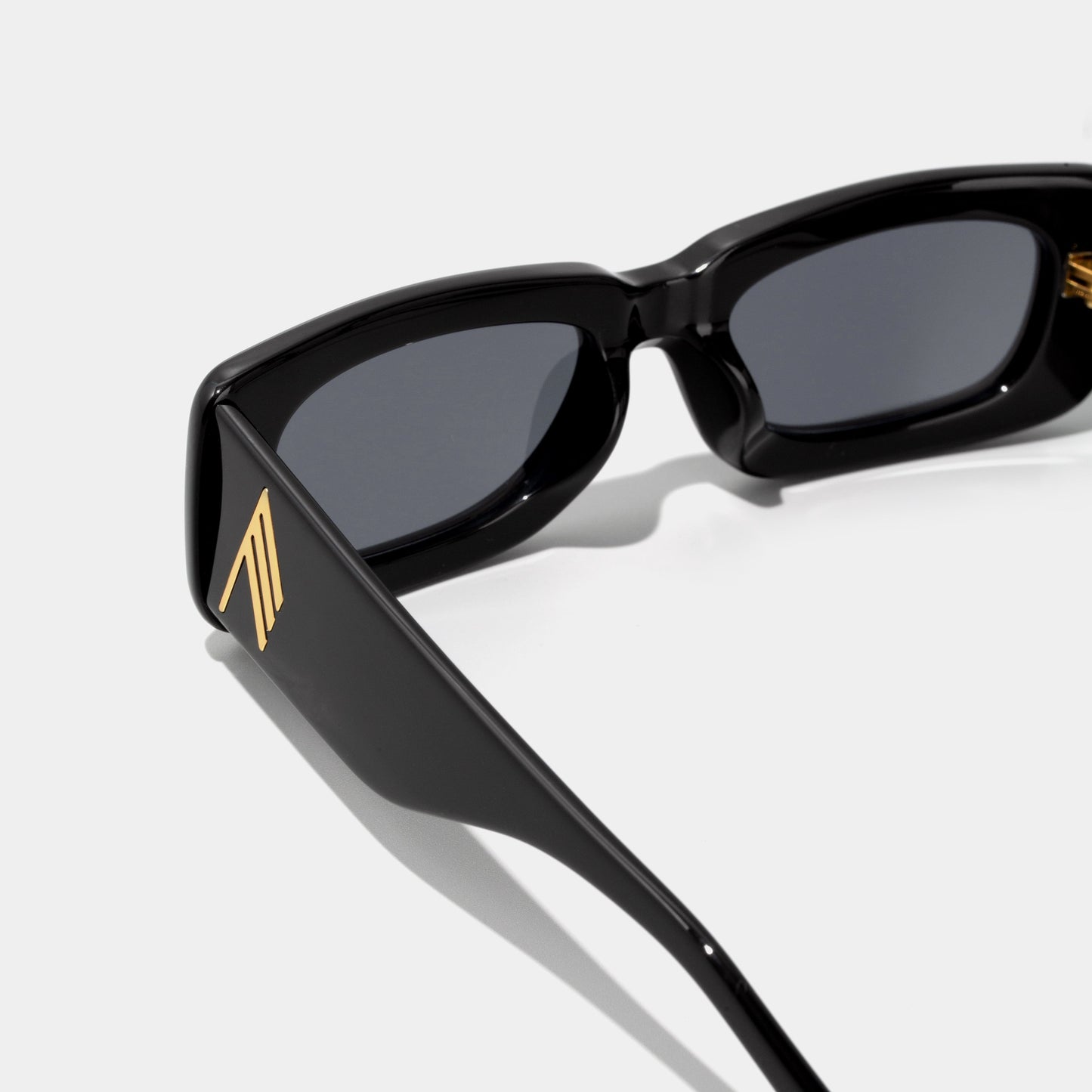 THE ATTICO x LINDA FARROW Mini Marfa黑色方形太阳眼镜ATTICO16