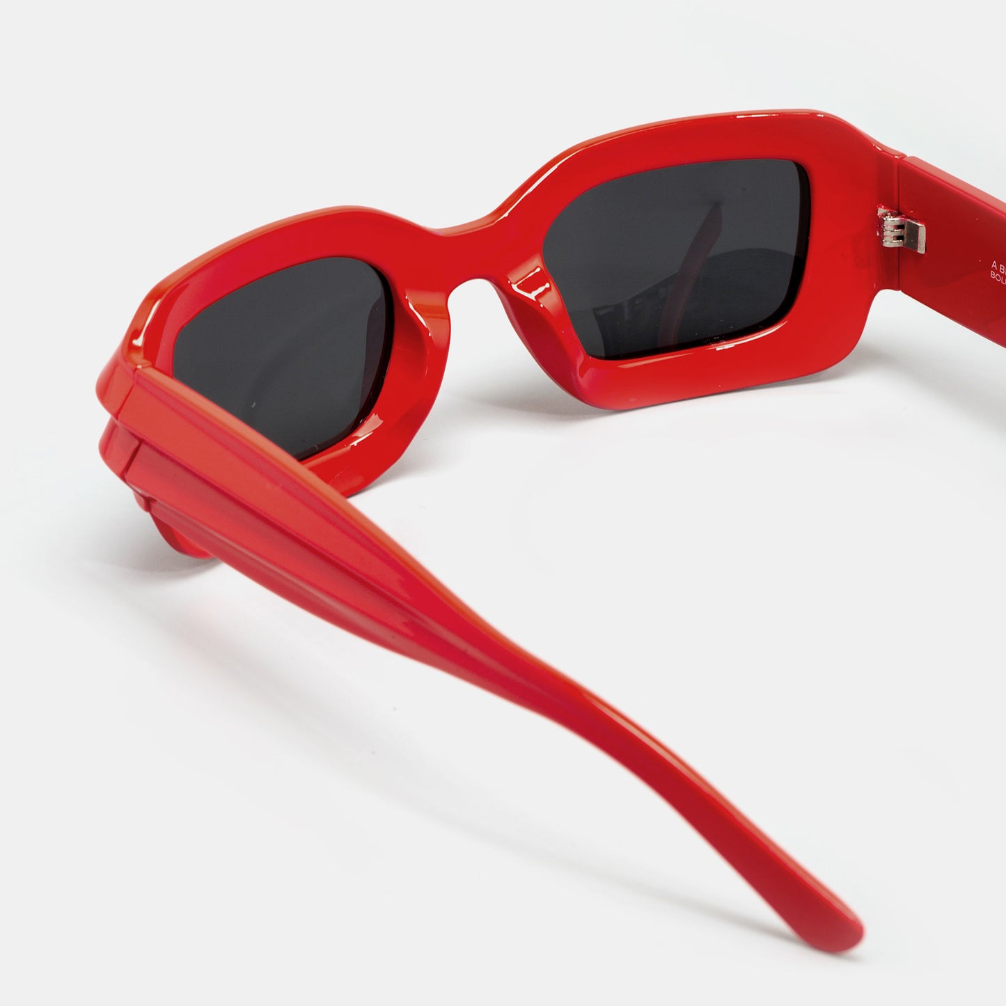 A BETTER FEELING BOLU RED Niche Thick Frame Sunglasses