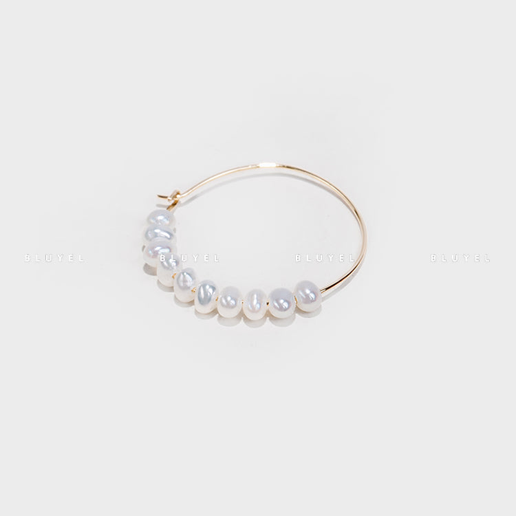 Saskia Diez Pearl BARBELLE Hoop Earring (One Piece)