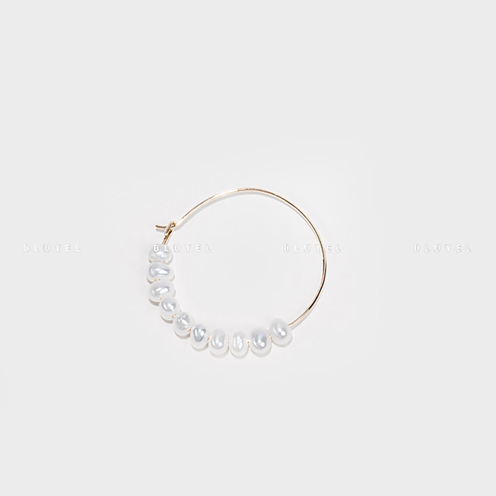 Saskia Diez Pearl BARBELLE Hoop Earring (One Piece)